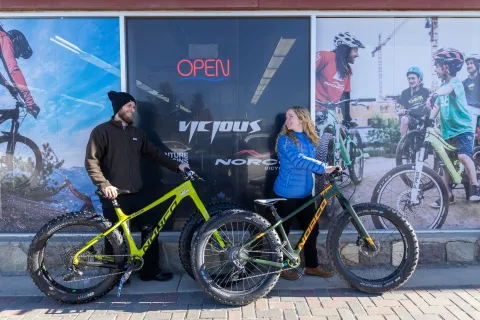 Hinton Vicious Cycle fat bike rentals #SkiNorthAB