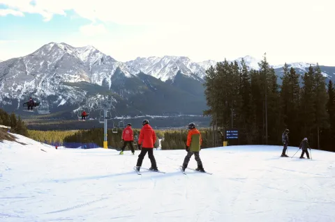 Nakiska AB rental shop Head skis Jeremy Derksen SnowSeekers