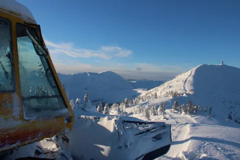 Skeena cat skiing